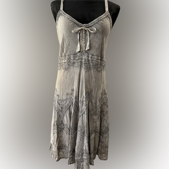 Sakkas Dresses & Skirts - Elegant 🌞 SAKKS gray Lace-Trimmed sundress